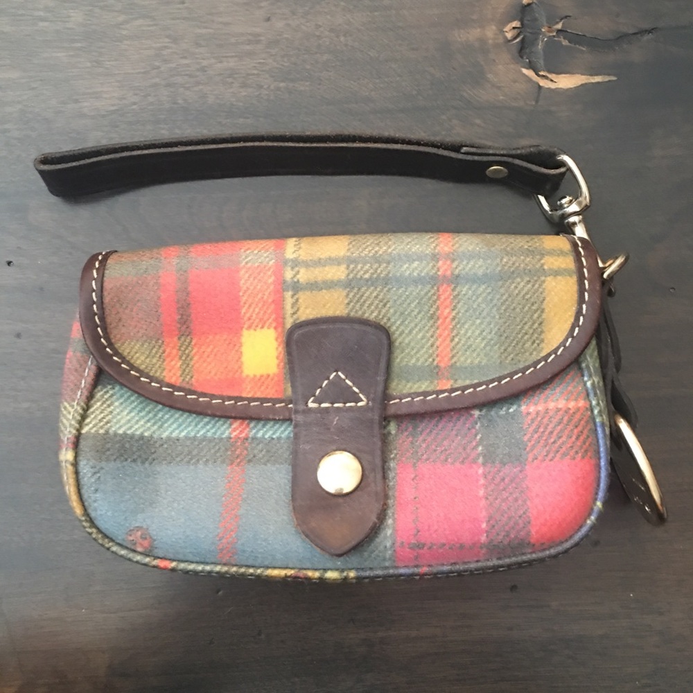 Dooney & Bourke Wristlet